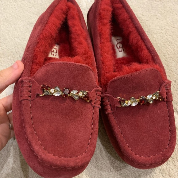 Cute Ugg flat shoes - Picture 6 of 10
